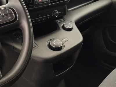 Citroen Berlingo 1.2 PureTech 130cv EAT8 Worker 3pl. NAVI / PDC AV+AR (2020) - Foto 12