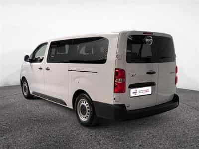 Toyota Proace 2.0 D-4D 145Cv 8PL CLIM / TEL / PDC AR (2025) - Foto 2