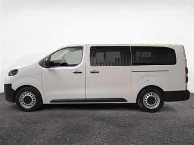 Toyota Proace 2.0 D-4D 145Cv 8PL CLIM / TEL / PDC AR (2025) - Foto 3