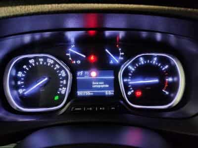 Peugeot Expert 2.0 BlueHDi EAT8 L2 NAVI CLIM / TEL / PDC AV-AR (2023) - Foto 10