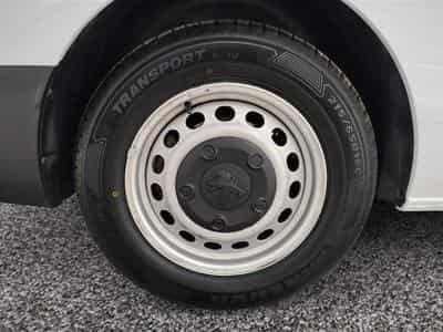 Peugeot Expert 2.0 BlueHDi EAT8 L2 NAVI CLIM / TEL / PDC AV-AR (2023) - Foto 6