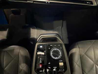 BMW iX iX xDrive40 (2024) - Foto 8