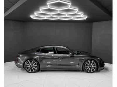Porsche Taycan PERFORMANCE / PPF / APPROVED / 5-SEATS / BOSE (2022) - Foto 6