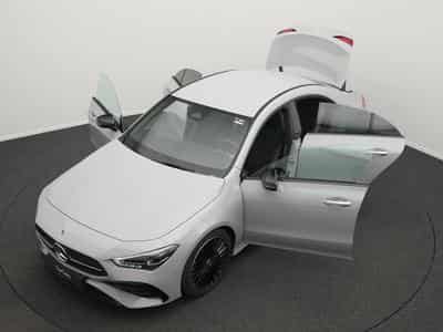 Mercedes CLA 200 d AMG-Line Cpe Multi+Kamera+Night+19" (2025) - Foto 14