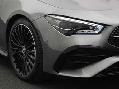 Mercedes CLA 200 AMG-Line Cpe Multi+Kamera+Night+19" (2025) - Foto 9