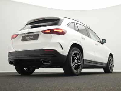 Mercedes GLA 200 d AMG-Line Multi+Kamera+Night+19"+AHK (2025) - Foto 11