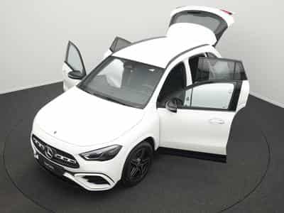 Mercedes GLA 200 d AMG-Line Multi+Kamera+Night+19"+AHK (2025) - Foto 14