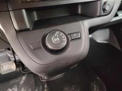 Peugeot Expert 2.0 BlueHDi EAT8 L2 NAVI CLIM / TEL / PDC AV-AR (2023) - Foto 12
