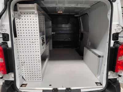 Peugeot Expert 2.0 BlueHDi EAT8 L2 NAVI CLIM / TEL / PDC AV-AR (2023) - Foto 14