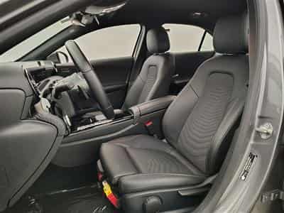 Mercedes A 250 e PHEV Business Solution Navi / Led / PDC av+ar (2021) - Foto 7