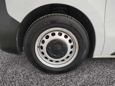 Peugeot Expert 2.0 BlueHDi EAT8 L2 NAVI CLIM / TEL / PDC AV-AR (2023) - Foto 6