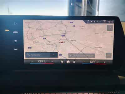 BMW 120 120iA Pack M NAVI / FULL LED / CAMERA / JA 18" (2025) - Foto 11