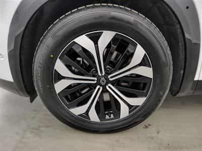 Renault Austral 1.2 E-Tec HEV Techno NAVI / FULL LED / S-CUIR (2024) - Foto 6