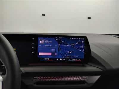 BMW 120 120iA Pack M NAVI / FULL LED / CAMERA / JA 18" (2025) - Foto 11