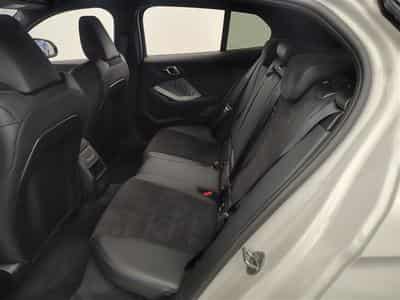BMW 120 120iA Pack M NAVI / FULL LED / CAMERA / JA 18" (2025) - Foto 13