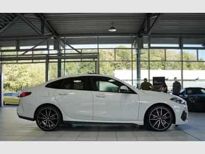 BMW 218 i M Sport *2.H *Sportsitze *H&K (2023) - Foto 6
