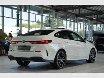 BMW 218 i M Sport *2.H *Sportsitze *H&K (2023) - Foto 8