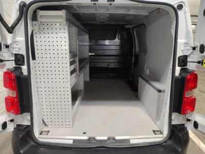 Peugeot Expert 2.0 BlueHDi EAT8 L2 NAVI CLIM / TEL / PDC AV-AR (2023) - Foto 14