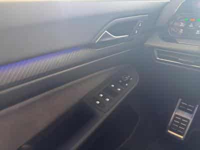 VW Golf PERFORMANCE (2024) - Foto 14
