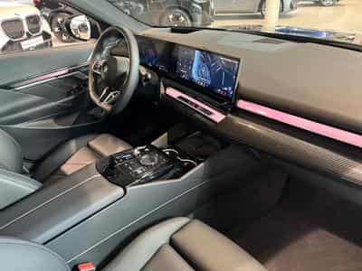 BMW Série 5 550e xDrive Berline (2025) - Foto 10
