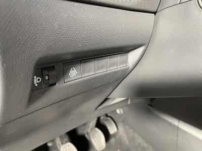Peugeot 208 1.2 ESSENCE 75 CV ALLURE STYLE CARPLAY 5P (2023) - Foto 6