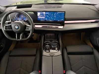 BMW 520 d M Sportpaket Head-Up HK HiFi DAB LED RFK (2025) - Foto 7