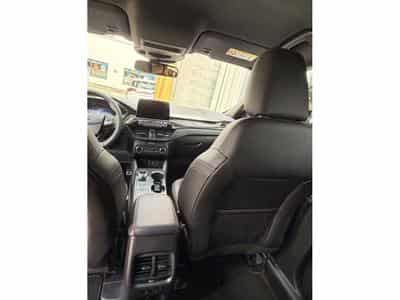 Ford Kuga ST-LINE X (2024) - Foto 6