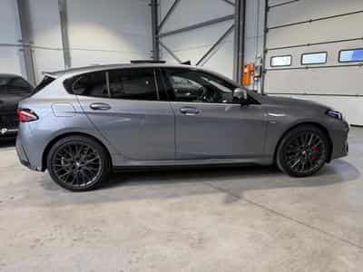 BMW 120 I M SPORT / M SEATS/ (2025) - Foto 11