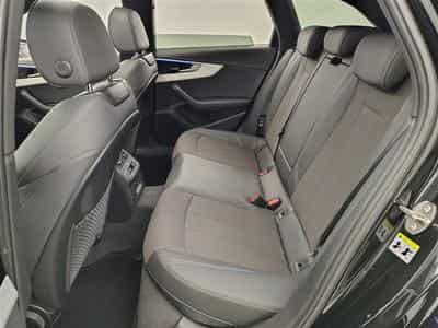 Audi A4 Avant 35 TFSI S-Line Competition S-Tronic Navi / Led / Pano (2024) - Foto 13