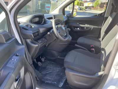 Peugeot Partner 1.5 BlueHdi 100cv Clim - PDC AR - Car Play - !!! NEUF !!! (2026) - Foto 10