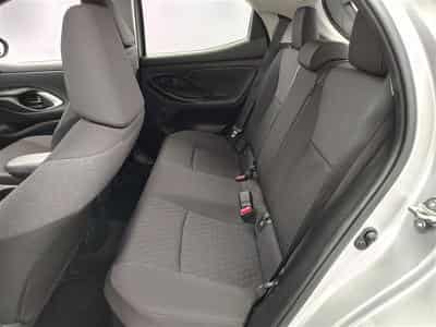 Toyota Yaris 1.5i VVT-i Hybrid E-CVT CARPLAY / CLIM (2025) - Foto 13