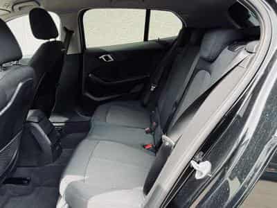 BMW 118 118i Automatique // Révisée Et Garantie ✅✅✅ (2022) - Foto 14