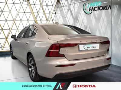 Volvo S60 -46% 2,0 MHEV 197CV Core (2024) - Foto 3