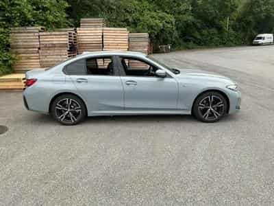 Bmw 330 3er - 330e xDrive M Sport (EURO 6e) SOH 100 % (2025) - Foto 8