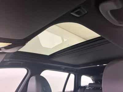 BMW 330 d xDrive M Sportpaket Head-Up HK HiFi DAB (2025) - Foto 13