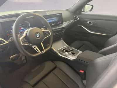 BMW 330 d xDrive M Sportpaket Head-Up HK HiFi DAB (2025) - Foto 5