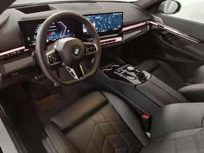 BMW 540 d xDrive M Sportpaket Head-Up DAB LED RFK (2025) - Foto 12