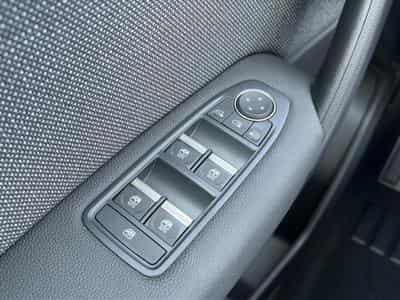 Renault Captur 1.8 E-TECH FULL HYBRID 160 TECHNO (2026) - Foto 11