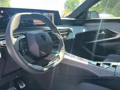 Peugeot 3008 1.2 HYBRID 145 GT E-DCS6 (2025) - Foto 14