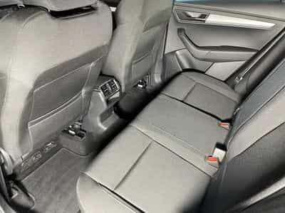 Skoda Karoq 2.0 TDI 115 DSG7 BUSINESS GPS CARPLAY (2023) - Foto 14