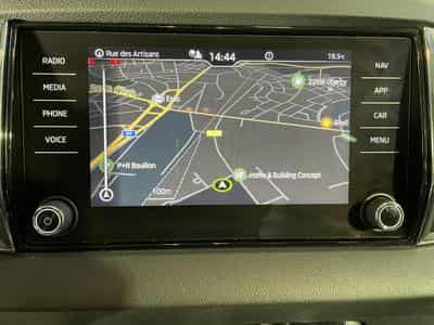 Skoda Karoq 2.0 TDI 115 DSG7 BUSINESS GPS CARPLAY (2023) - Foto 4