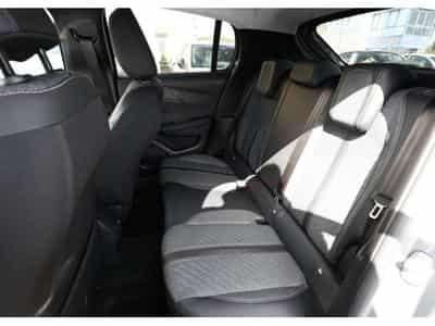Peugeot 208 208 Hybrid Allure 136 cv Automatique (2025) - Foto 9