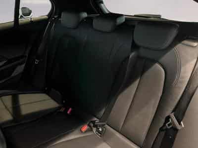 BMW 118 118i Hatch (2024) - Foto 6