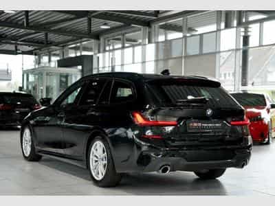 BMW 320 d Touring M Sportpaket *ACC*Pano*LiveCockpit (2021) - Foto 10