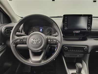 Toyota Yaris 1.5i VVT-i Hybrid E-CVT CARPLAY / CLIM (2025) - Foto 9