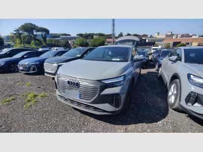 Audi Q4 e-tron Standard (2024) - Foto 1