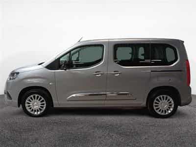 Toyota Proace 1.5 D-4D Active S/S (EU6.3) (2023) - Foto 3
