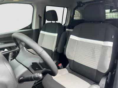 Citroën Berlingo 1.5 BlueHDi 130 EAT8 Plus (2026) - Foto 7