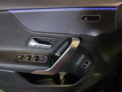 Mercedes A 250 e Plug in PROGRESSIVE LINE PANO CUIR NAVI 1 HAND (2022) - Foto 9
