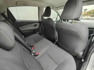 Toyota Yaris 1.3 VVT-I GPS BLUETOOTH CLIMATISATION (2016) - Foto 8